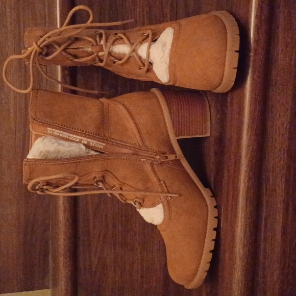 Baretraps Hadlee Faux Suede Lace Up and Zip Up Boots - Size 8 - New With Box - Picture 6 of 8